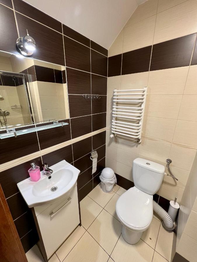 Apartamenty Ostrowiec - Pokoje Goscinne Centrum Ostrowiec Świętokrzyski Exterior foto