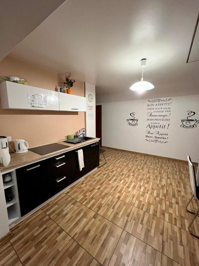 Apartamenty Ostrowiec - Pokoje Goscinne Centrum Ostrowiec Świętokrzyski Exterior foto